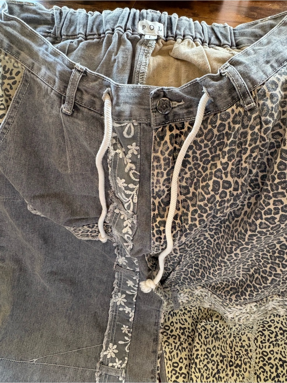POL Mixed-Print Patchwork Wide-Leg Pants in Gray and Cream - Picture 8 of 8